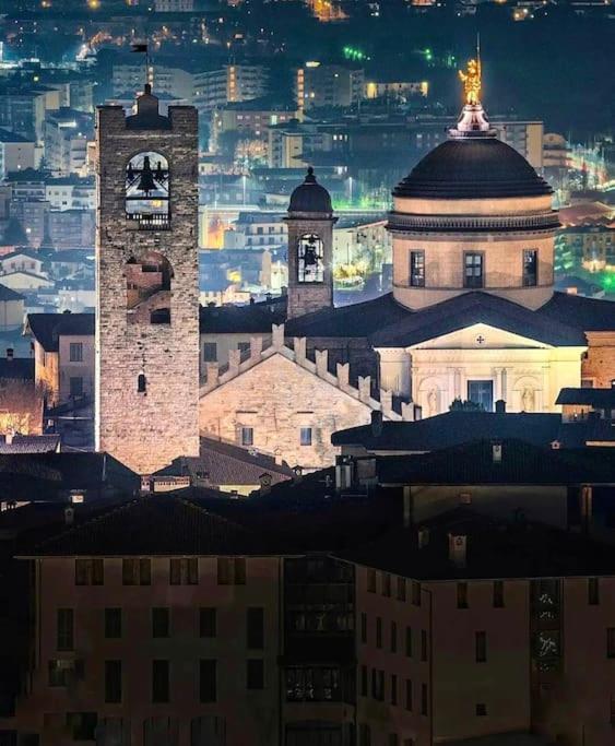 Suite32 Bergamo Esterno foto